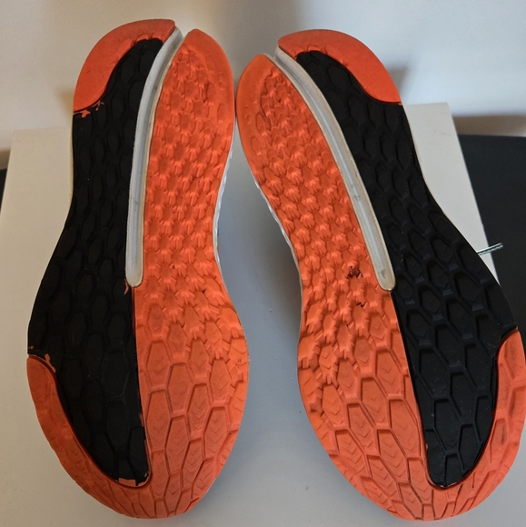 New Balance/Fresh Foam Vongo Sneakers - Picture 6 of 9